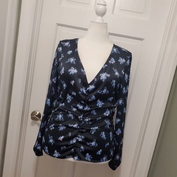 H&M Black Floral Women's Satin Feel Top, Size Large, Ruched - Picture 1 of 11